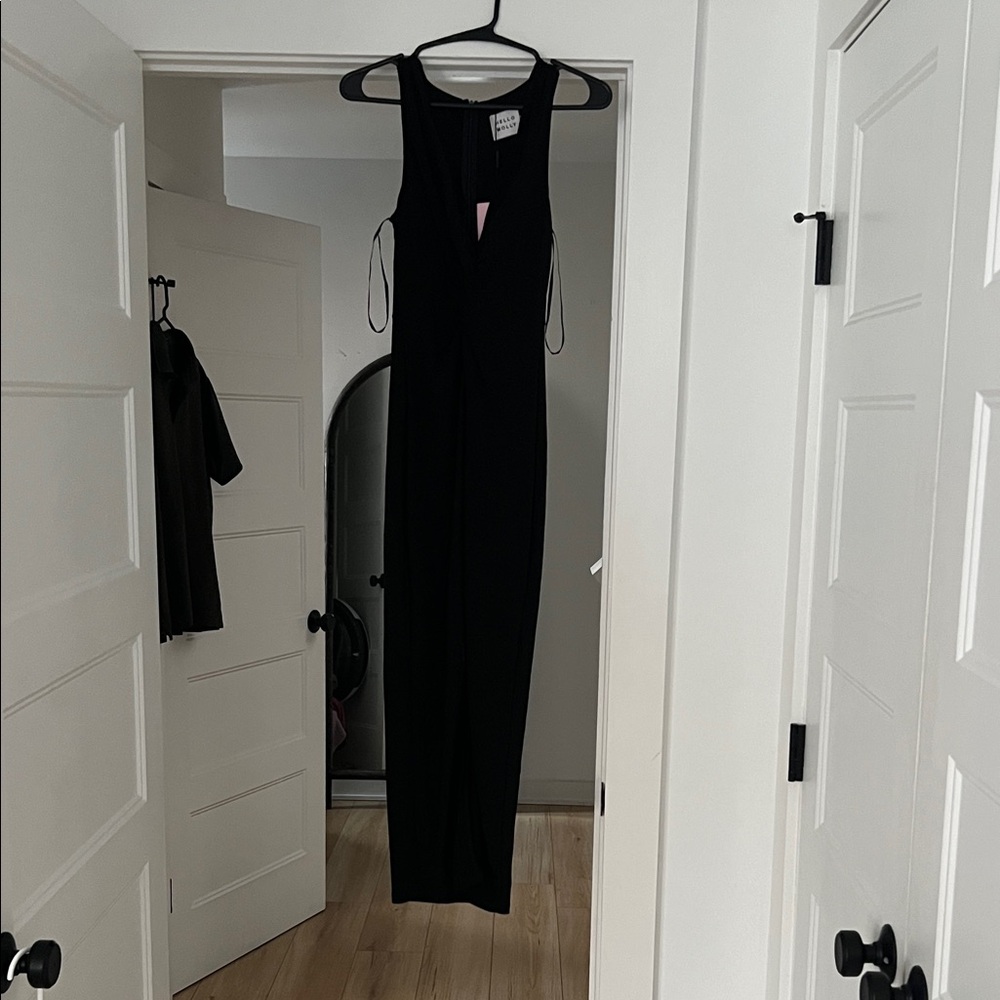 Hello Molly Elegant Black Midi Dress